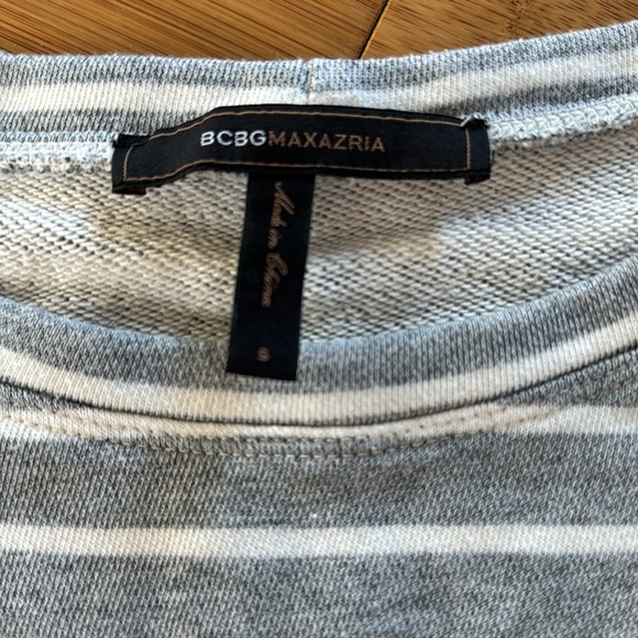 BCBG Max Azria sweatshirt or mini dress. Women’s 6. - Picture 2 of 3